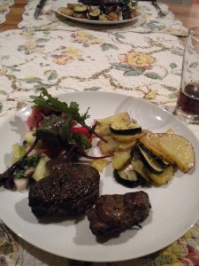Klokaní maso na grilu.