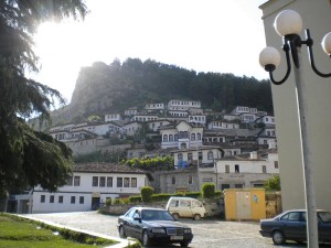 mesto-tisice-oci